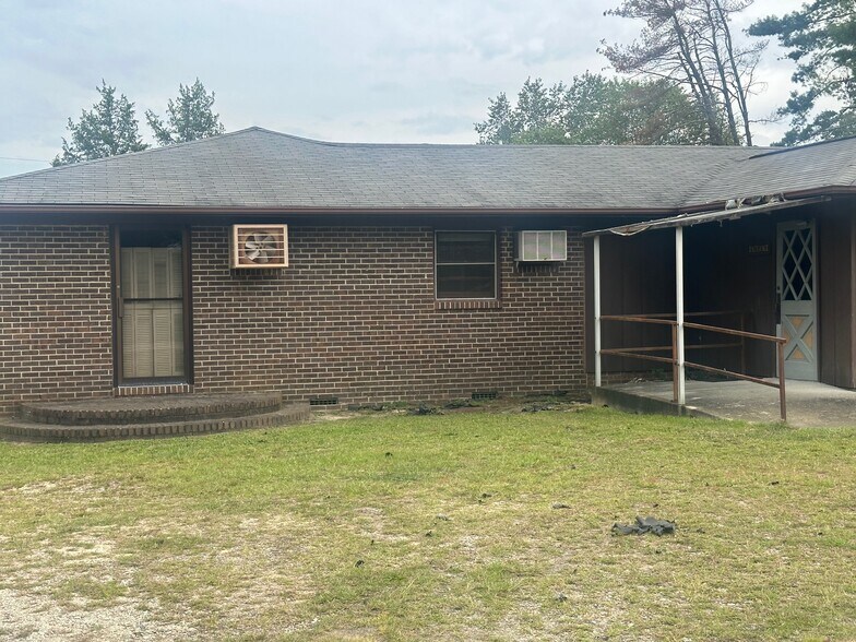More Photos Of 3614 Hwy 102, Chesterfield Restaurant For Sale