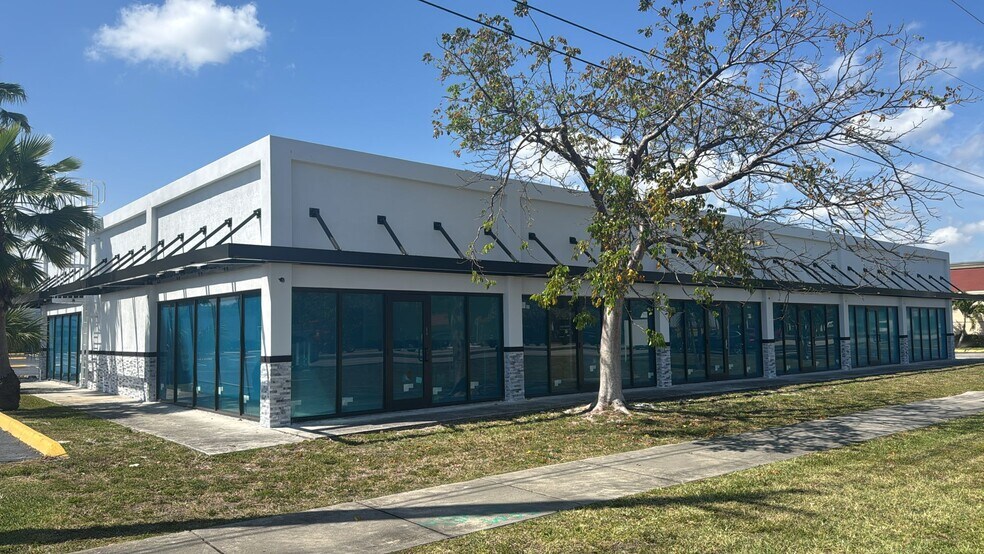 More Photos Of 1301-1325 S Powerline Rd, Pompano Beach Unknown For Lease