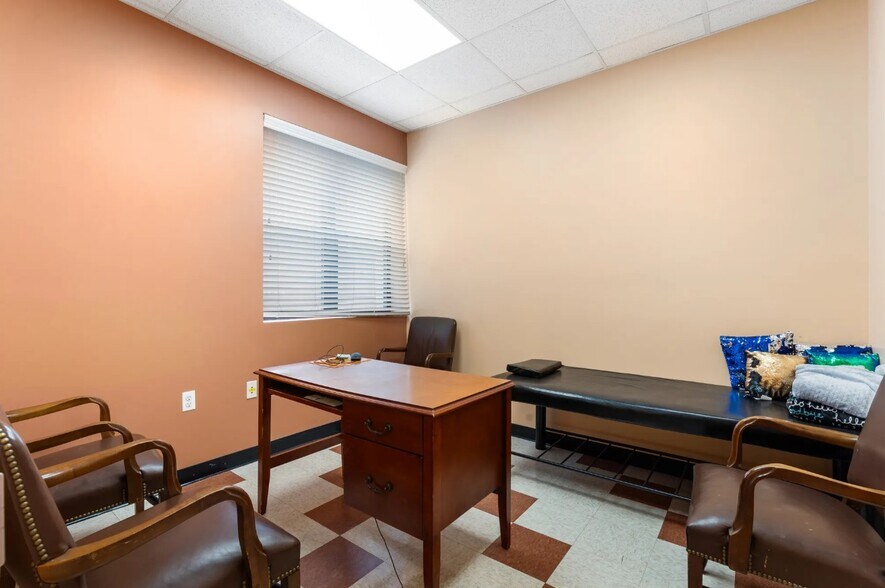 More Photos Of 1049 38th St, Brooklyn Schools For Lease