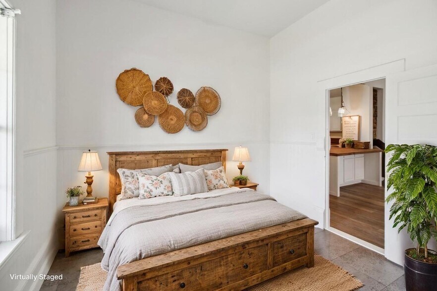 More Photos Of 18490 Empire St, Plymouth Multifamily For Sale