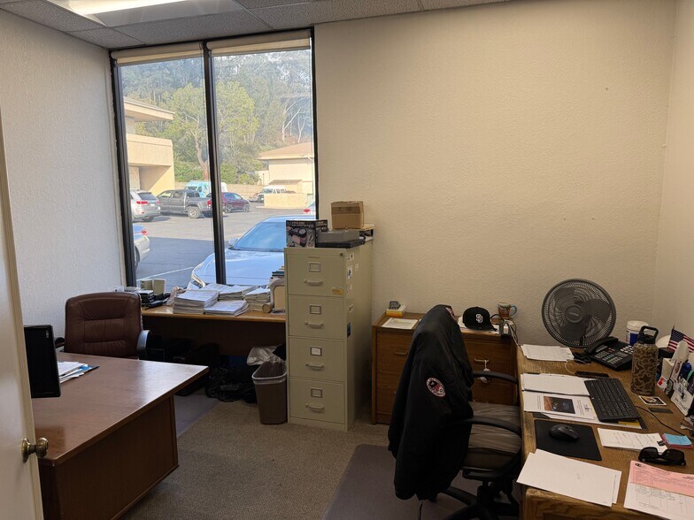 More Photos Of 4616 Mission Gorge Pl, San Diego Office For Sale