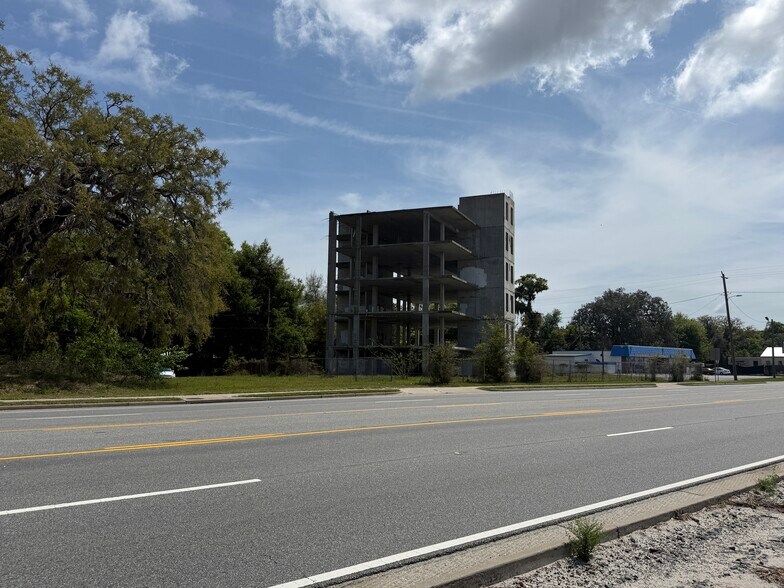 More Photos Of 2508 Newcastle St, Brunswick Apartments For Sale