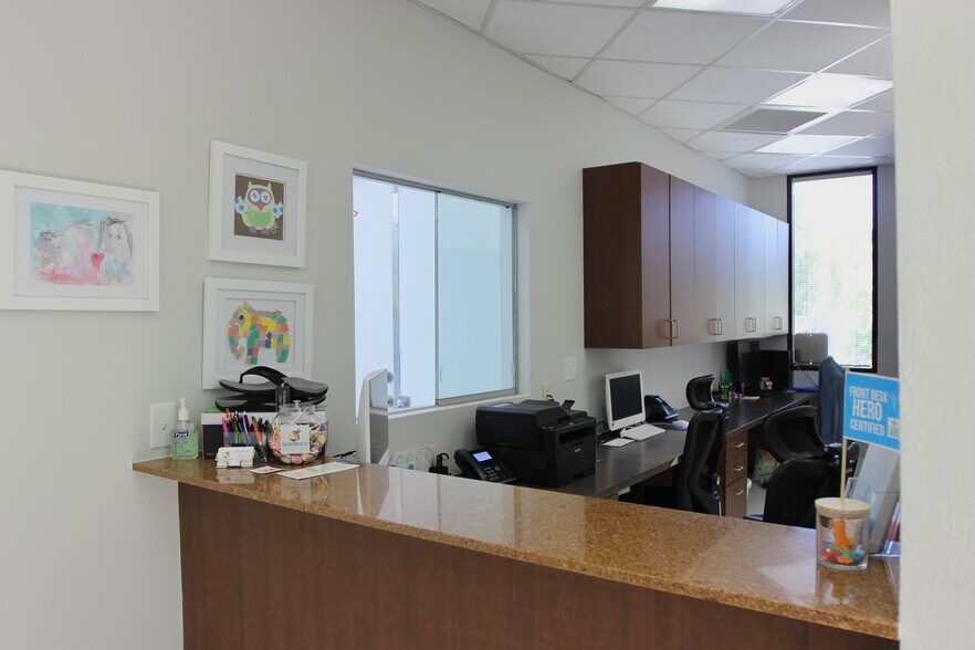 More Photos Of 6711 38th Ave N, Saint Petersburg Medical For Sale