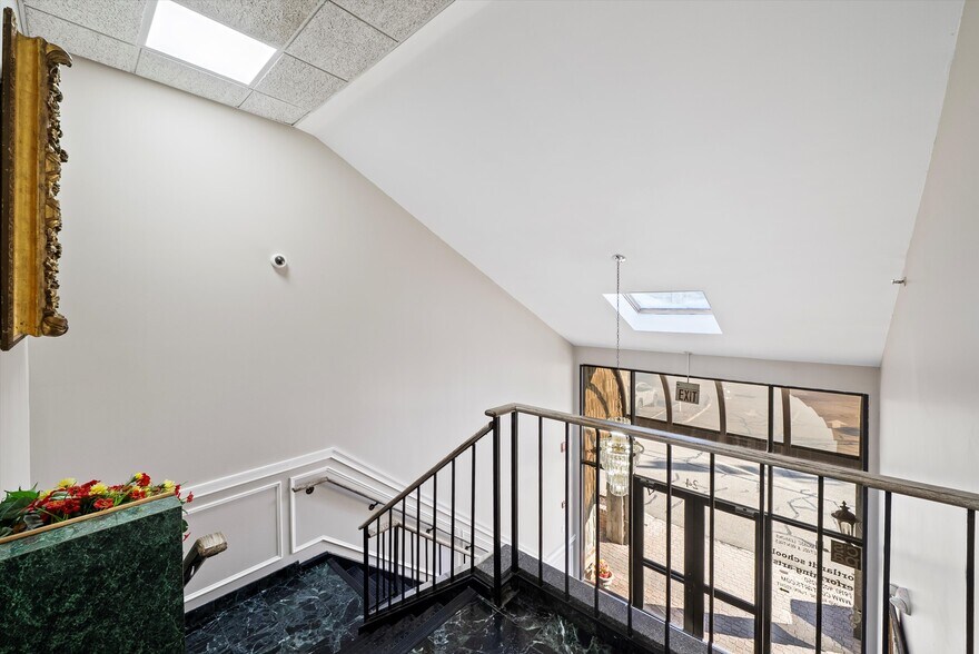 More Photos Of 24 Old Albany Post Rd, Croton-on-Hudson Medical For Lease