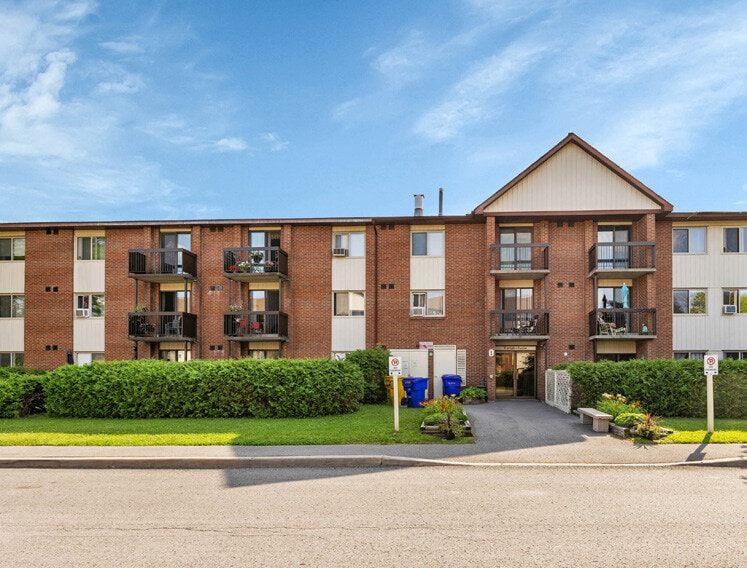 More Photos Of 1 Robert St, Arnprior Apartments For Sale