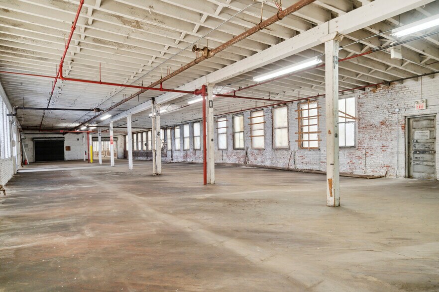 More Photos Of 2916 Weikel St, Philadelphia Warehouse For Sale