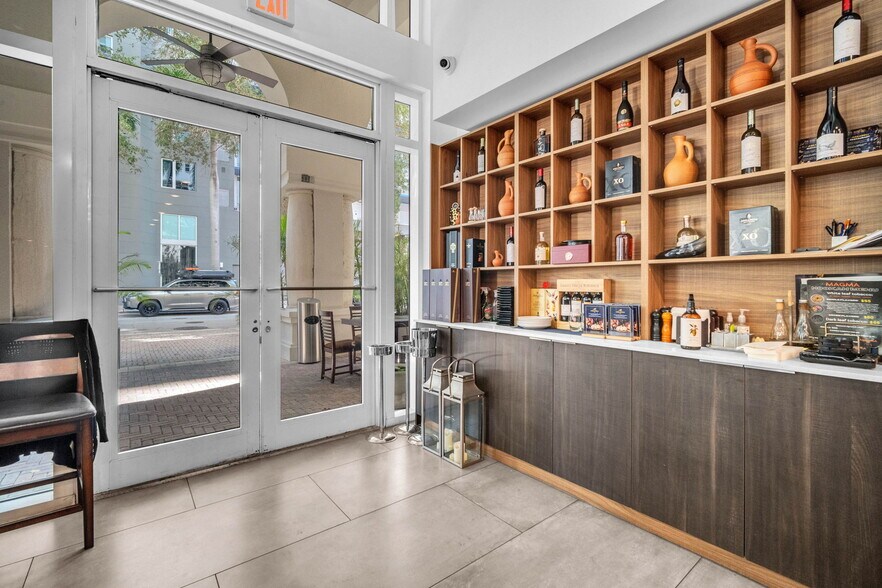 More Photos Of 511 SE 5th Ave, Fort Lauderdale Apartments For Sale