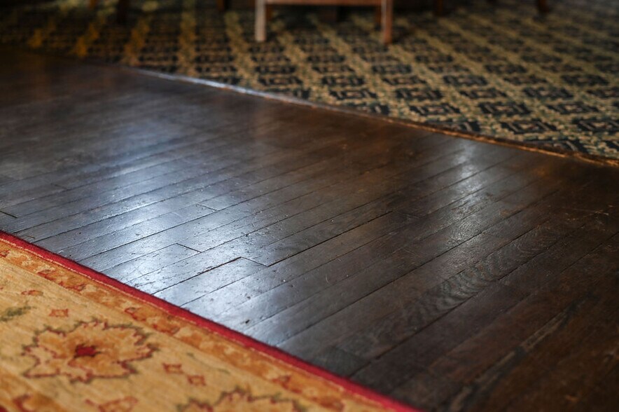 More Photos Of 1272 SW Fillmore St, Topeka Hospitality For Sale