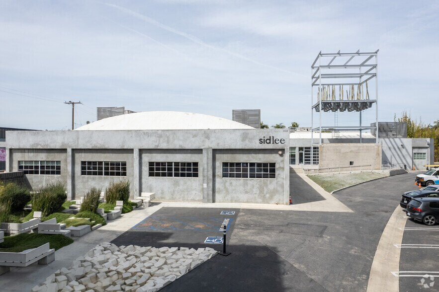 More Photos Of 3583-3585 Hayden Ave, Culver City Office For Lease