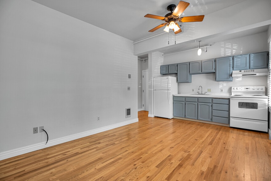 More Photos Of 1215 NW 21st Ave, Portland Apartments For Sale