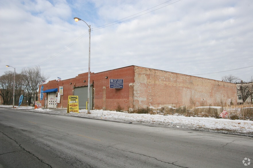 More Photos Of 4718-4722 W Harrison St, Chicago Warehouse For Sale