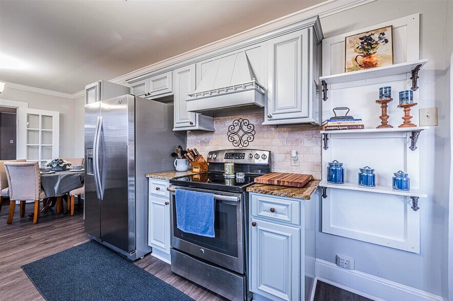 More Photos Of 1128 Magnolia St, Bowling Green Office Residential For Sale