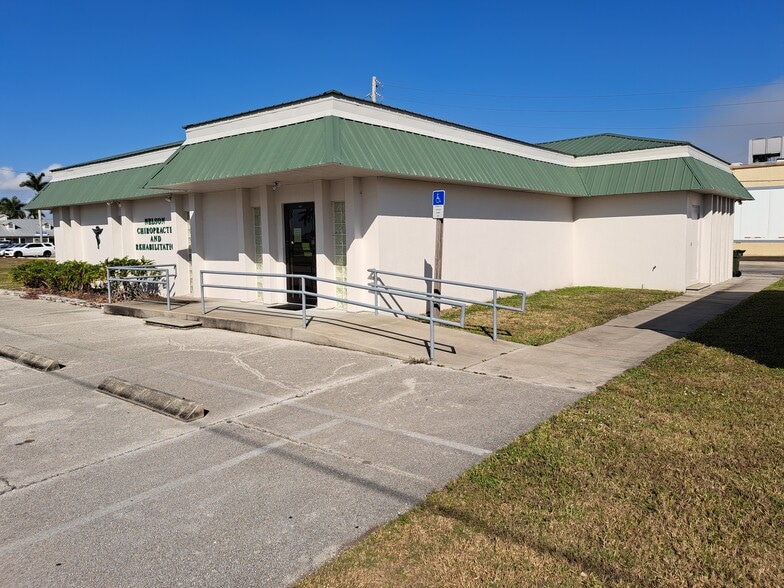 More Photos Of 905 W Ventura Ave, Clewiston Medical For Sale