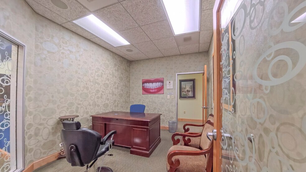 More Photos Of 7901 SW 45th Ave, Amarillo Office For Lease
