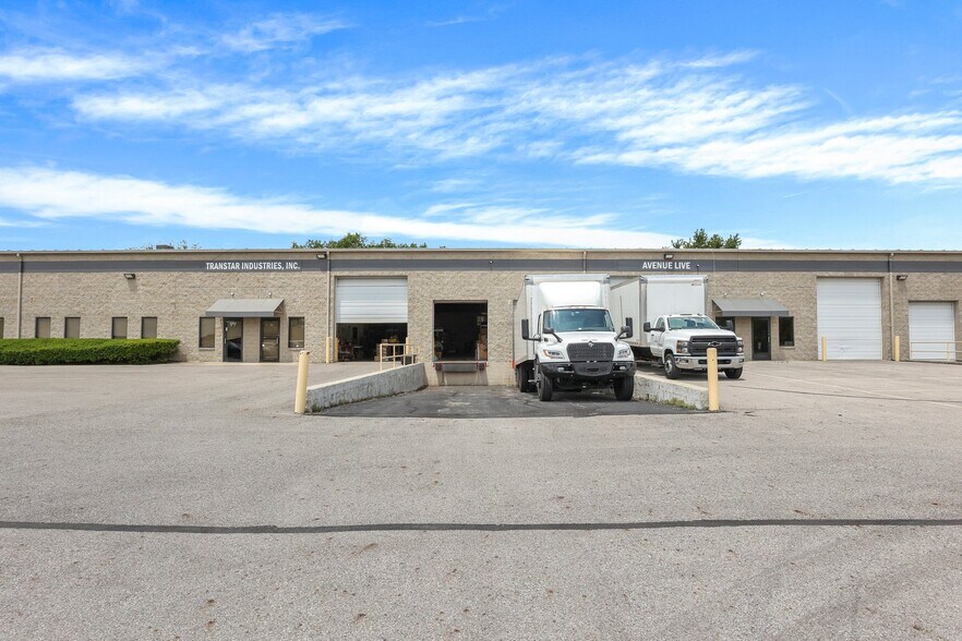 More Photos Of 2135 S James Rd, Columbus Warehouse For Lease
