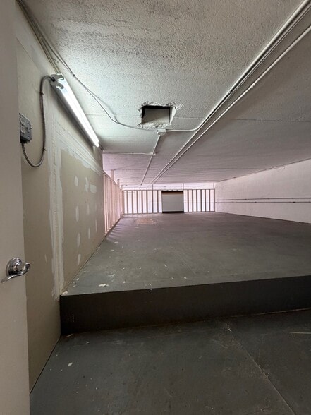 More Photos Of 16115-16155 SW 117th Ave, Miami Light Distribution For Sale