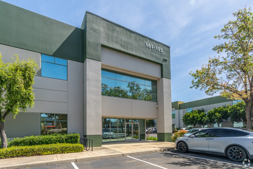 More Photos Of 161-195 Pullman St, Livermore Warehouse For Lease