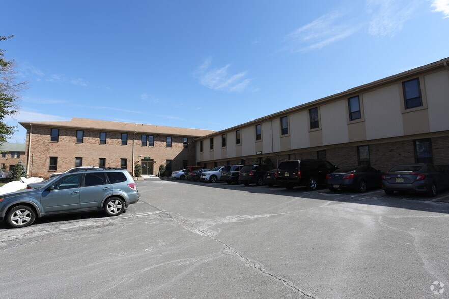 More Photos Of 326-350 Wall St, Princeton Office For Lease