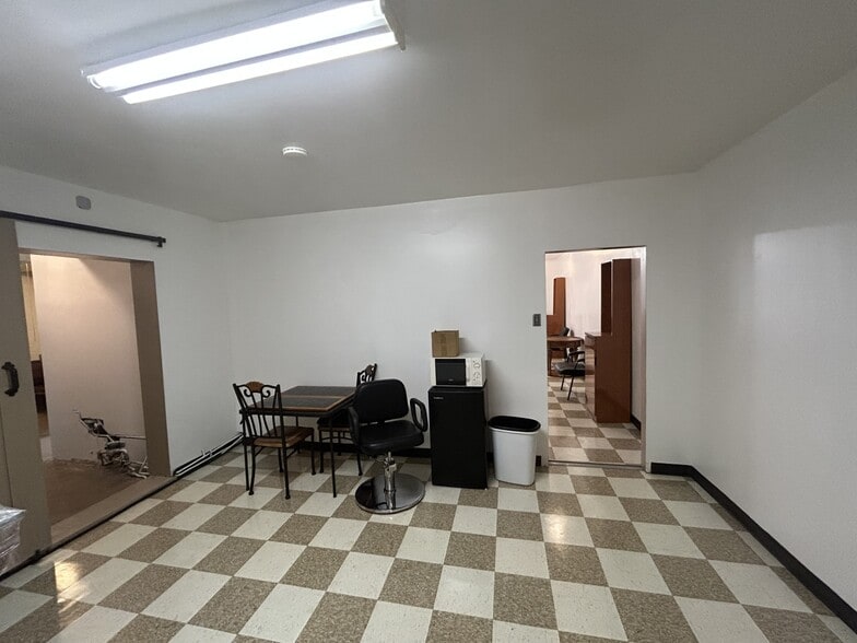 More Photos Of 2052 Broadway, Gary General Retail For Lease