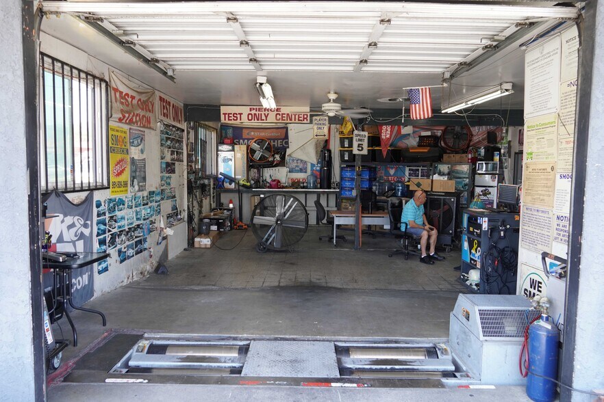 More Photos Of 10941 Hole Ave, Riverside Auto Repair For Sale