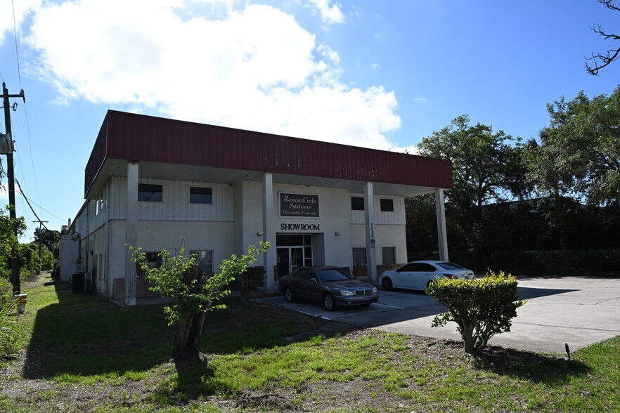 More Photos Of 2020 Murrell Rd, Rockledge Manufacturing For Sale