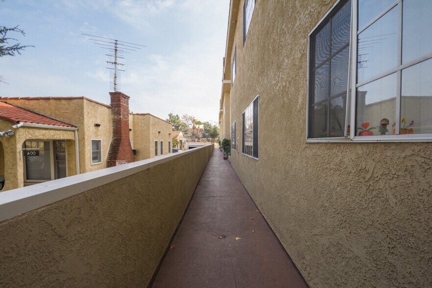 More Photos Of 404 Lincoln Ave, Glendale Apartments For Sale