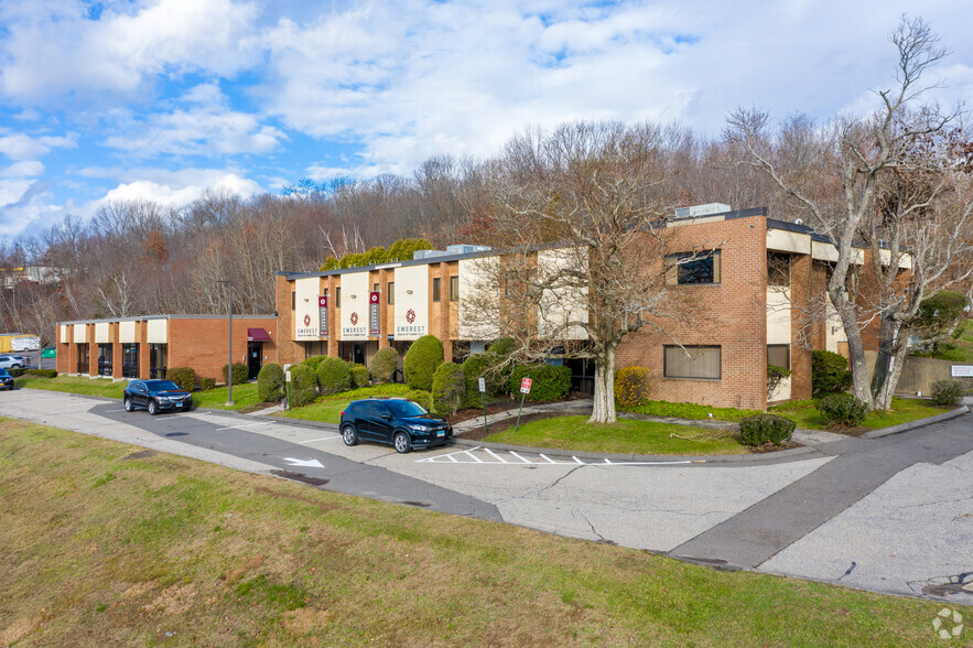 Primary Photo Of 92 Brookside Rd, Waterbury Office For Sale