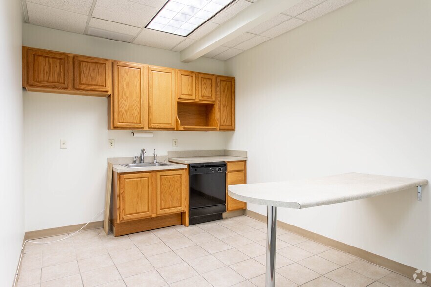 More Photos Of 4100 Horizons Dr, Columbus Coworking Space