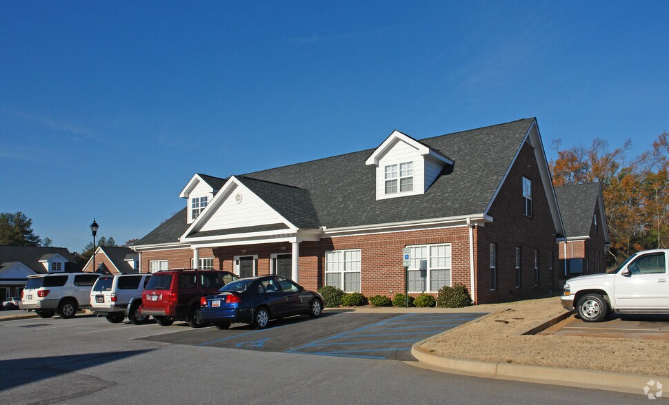 More Photos Of 137-139 Commons Way, Greenville Office For Lease