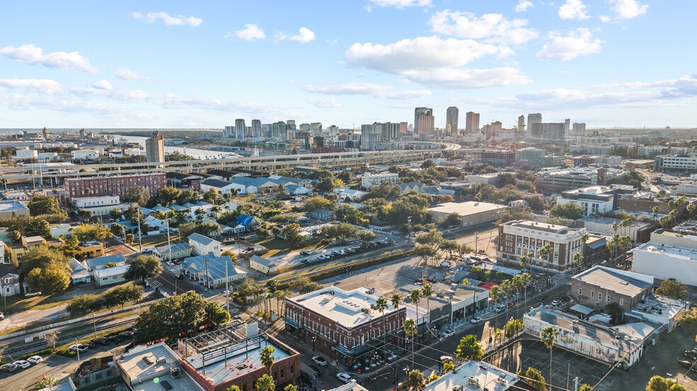More Photos Of 1710 N 19th St, Tampa Office For Sale