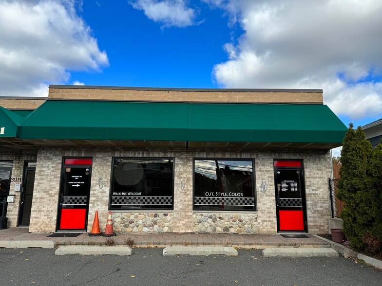 More Photos Of 3911 Amboy Rd, Staten Island Storefront For Lease