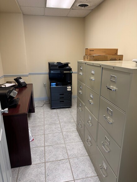 More Photos Of 508 N Commerce Ave, Front Royal Bank For Sale