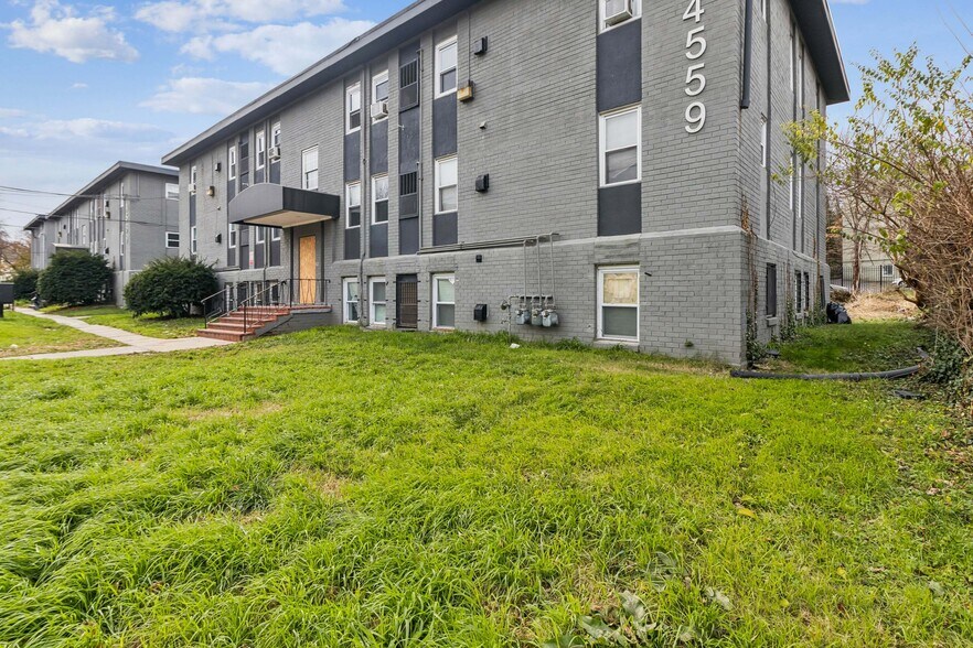 More Photos Of 4559-4569 Benning Rd SE, Washington Apartments For Sale