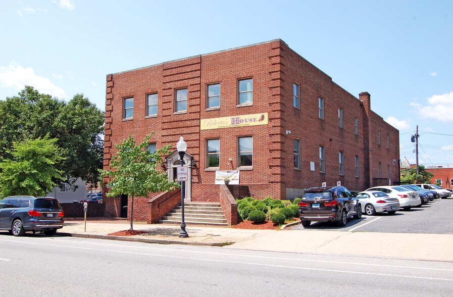 Primary Photo Of 2506-2510 St. Paul St, Baltimore Office For Lease