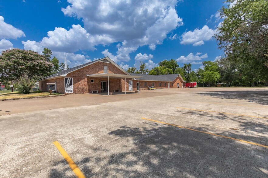 More Photos Of 434 Jefferson St E, Sulphur Springs Religious Facility For Sale