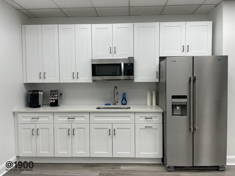 More Photos Of 1900 The Exchange SE, Atlanta Office For Sale