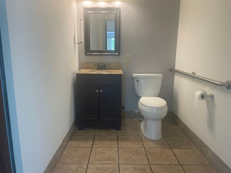 More Photos Of 101 Conner Dr, Chapel Hill Medical For Lease