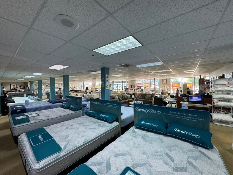 More Photos Of 2320-2340 Auburn Blvd, Sacramento Unknown For Lease