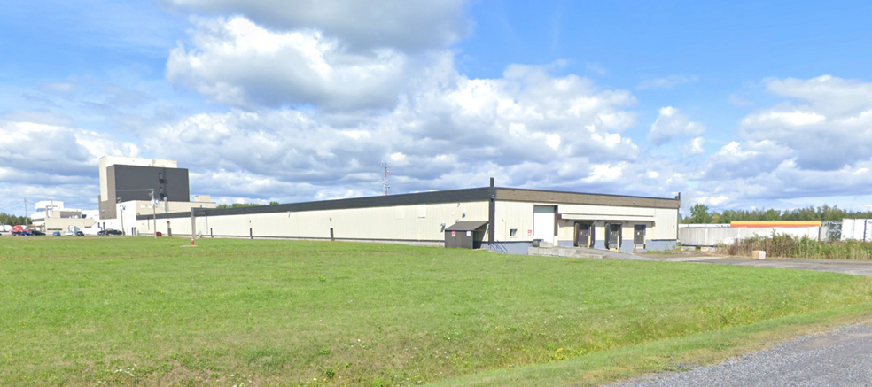 Primary Photo Of 35-45 Rue De L'acier, Coteau-du-lac Manufacturing For Lease