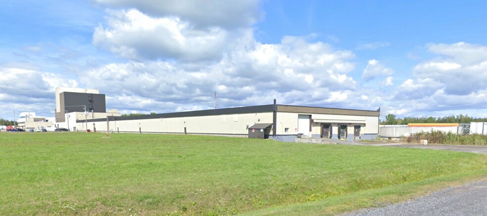 Primary Photo Of 35-75 Rue De L'acier, Coteau-du-lac Manufacturing For Lease