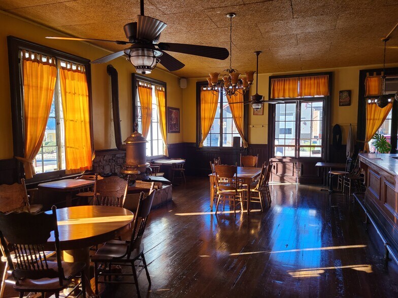 8304 Main St, Mokelumne Hill, CA 95245 Hotel For Sale