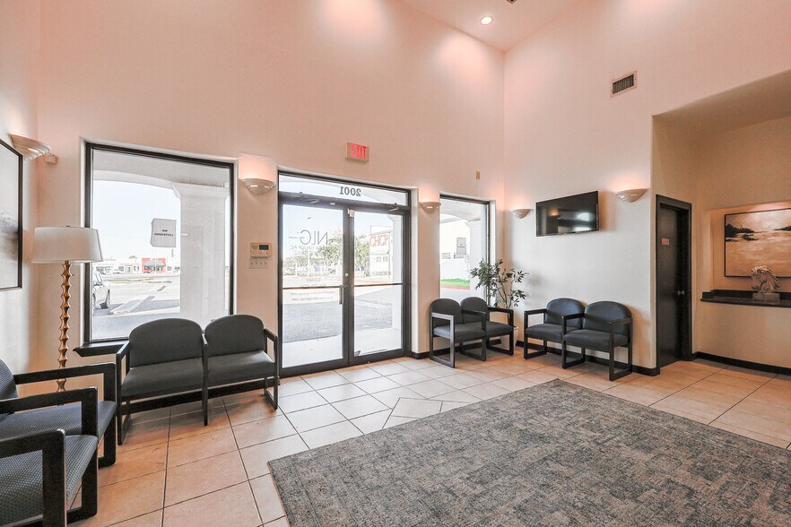 More Photos Of 2001 W Nolana Ave, McAllen Office For Lease