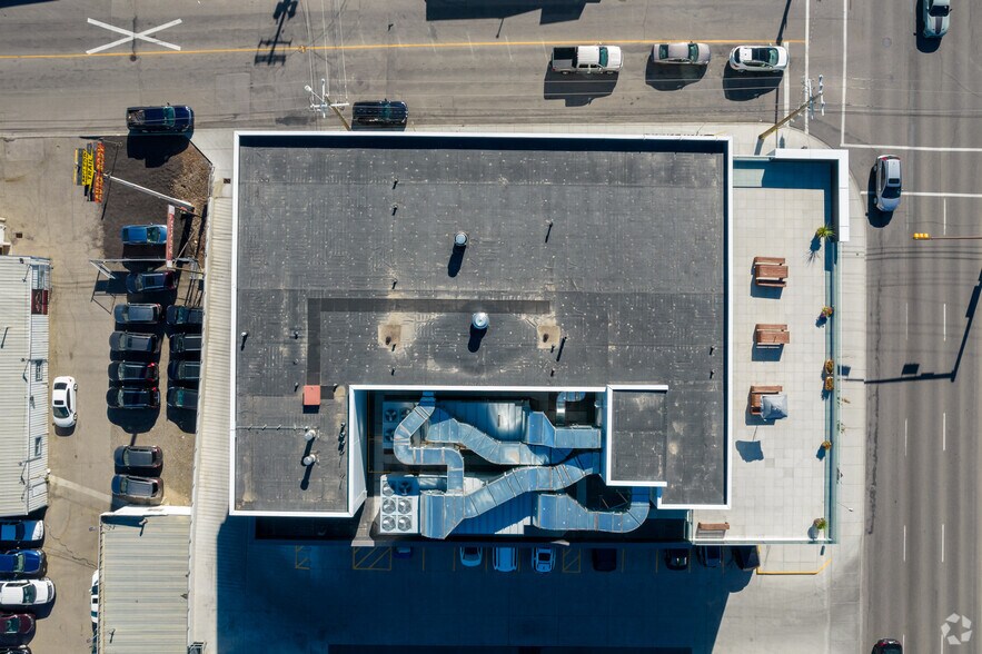 More Photos Of 3916 Macleod Trl SE, Calgary Medical For Lease