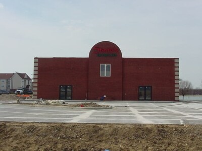 Primary Photo Of 8335 Eagle Lake Dr, Evansville Restaurant For Lease