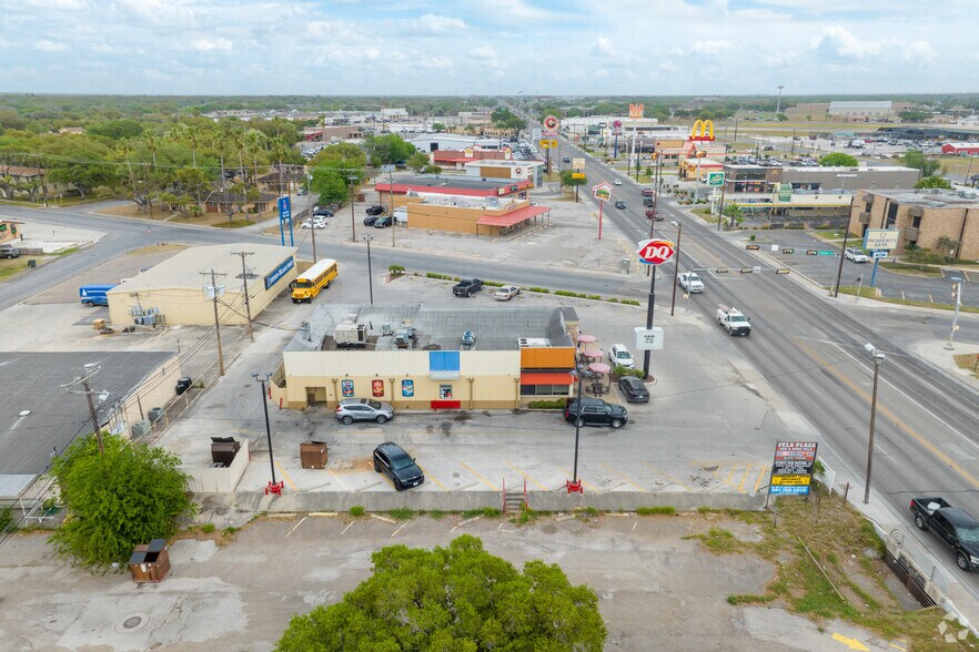 More Photos Of 1179 E Main St, Alice Fast Food For Sale