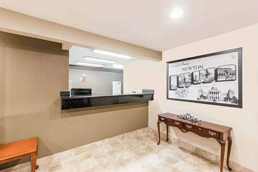 More Photos Of 1635 South 12th Ave West, Newton Hotel For Sale