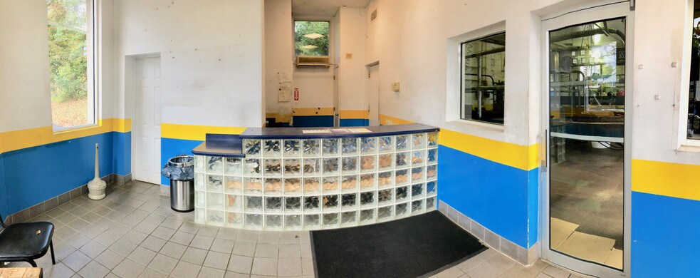 More Photos Of 5 Main St, Chester Auto Repair For Sale