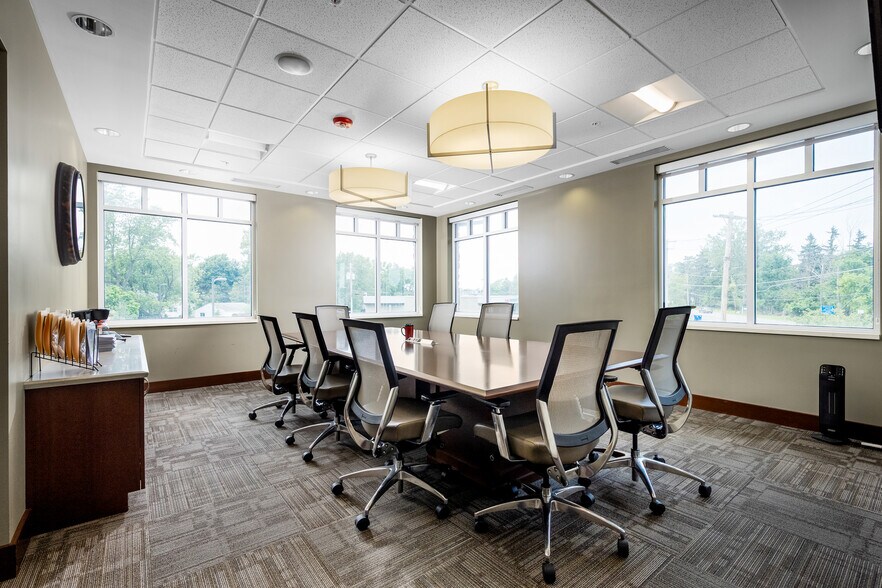More Photos Of 3020 Orchard Park Rd, Buffalo Office For Sale