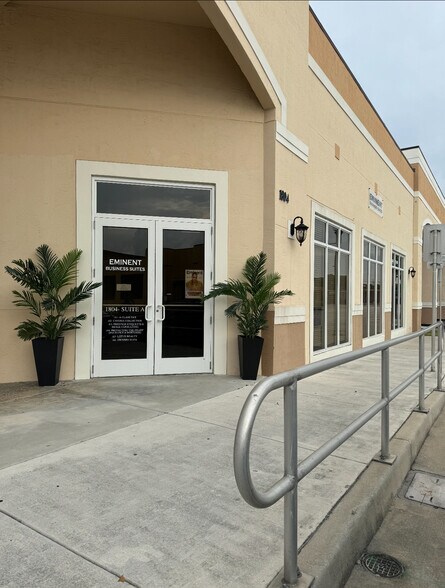 More Photos Of 1804 N Dixie Hwy, West Palm Beach Office For Sale