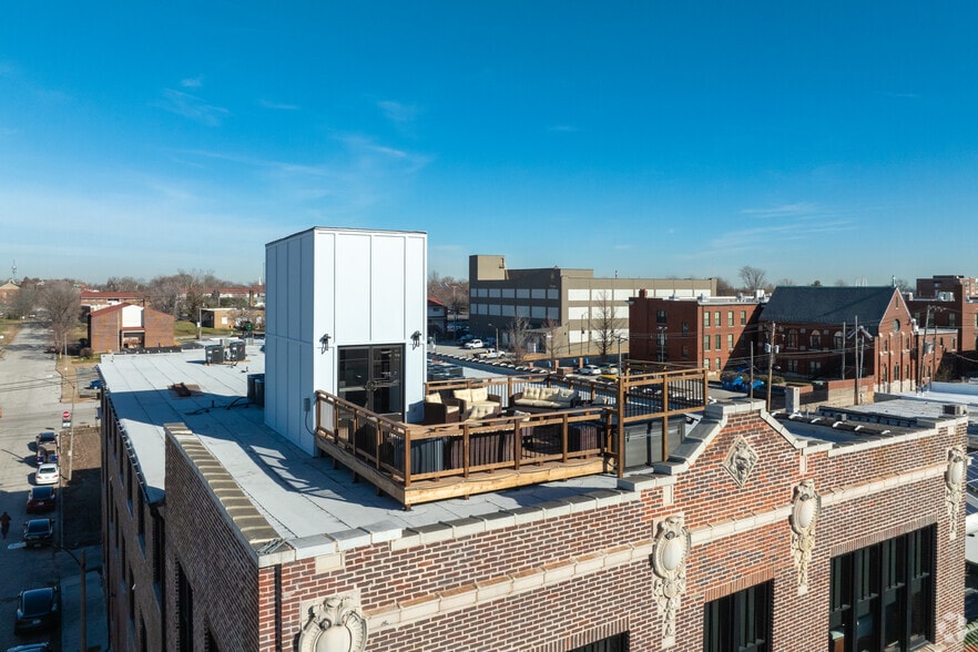 More Photos Of 3041-3043 Locust St, Saint Louis Apartments For Lease